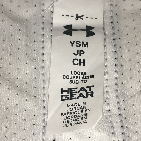 Under Armour White Tee Womes Small Size - Picture 2 of 5